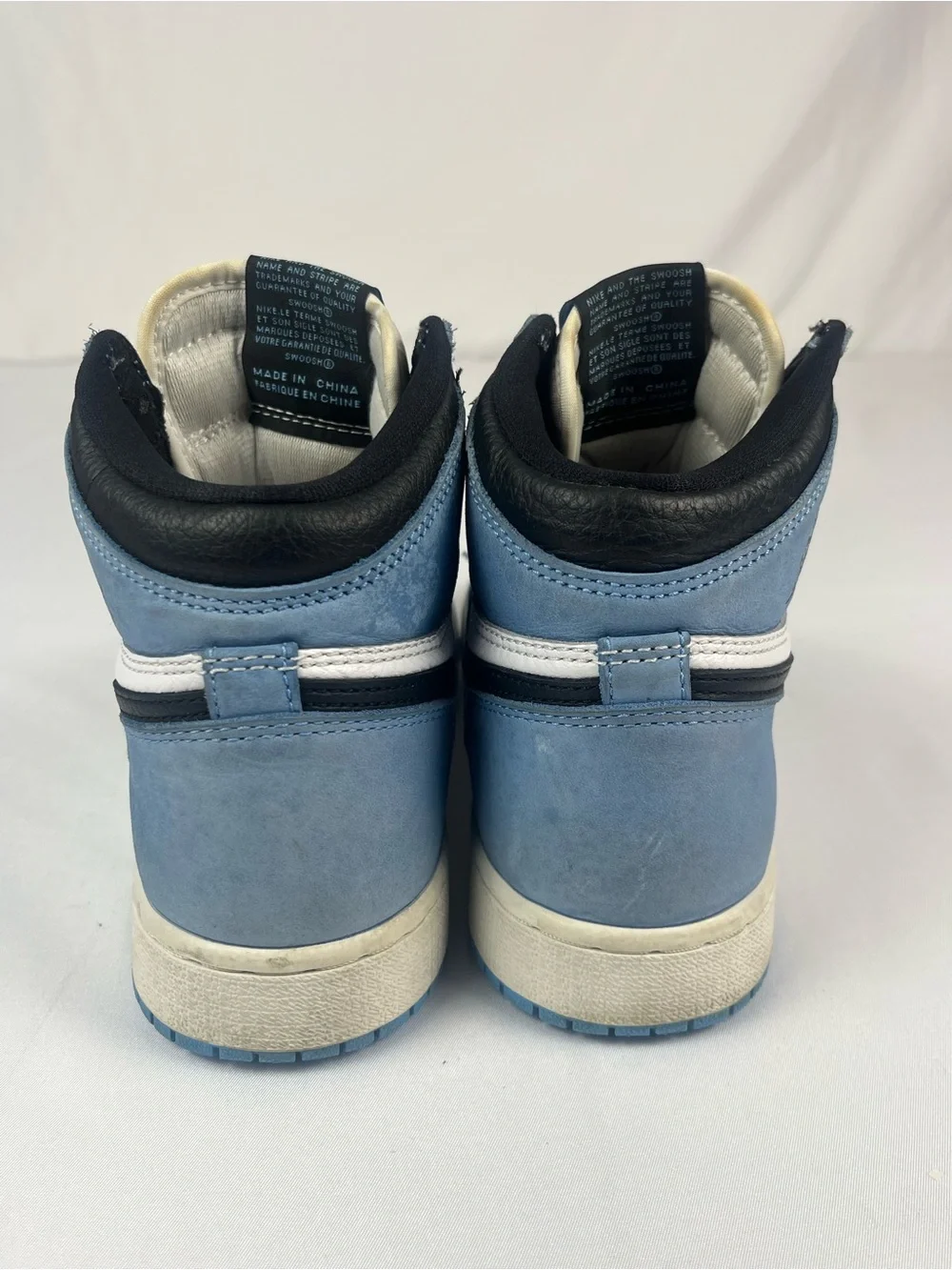 Nike Air Jordan 1 Retro High OG University Blue GS Size 5.5Y 575441-134